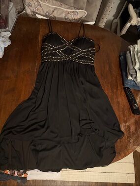 NWOT Betsy & Adam Black Studded Chiffon Cocktail Dress Size 8